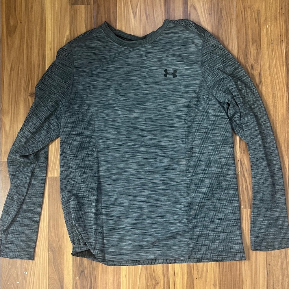 Under Armour Men's Charcoal Long Sleeve Tee